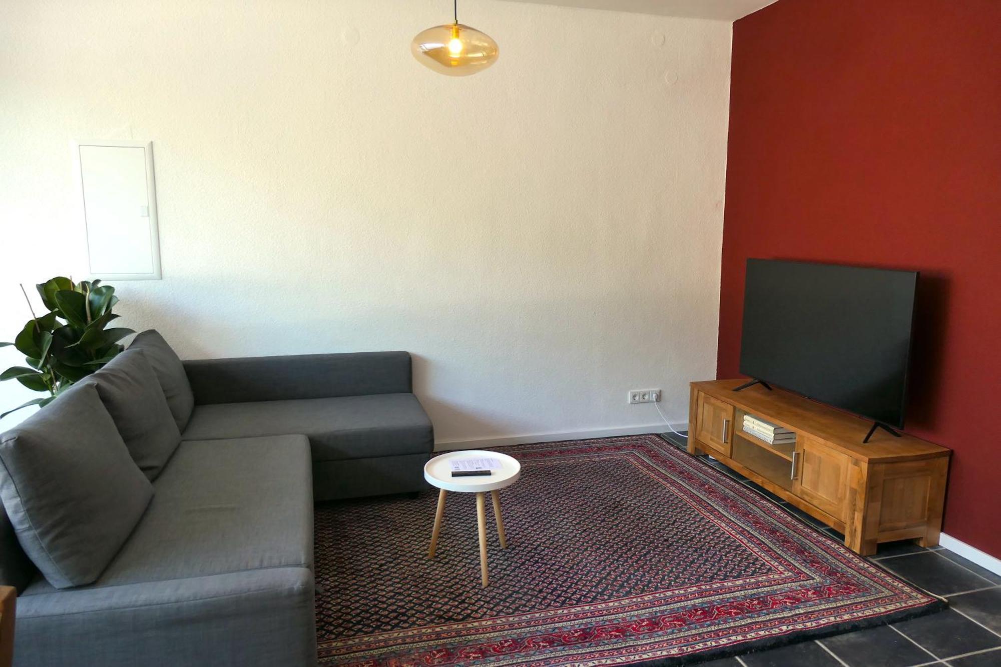 Stilvolle Erdgeschoss-Wohnung: Gemuetlich Eingerichtet Mit Eigenem Eingang Gelsenkirchen Bagian luar foto